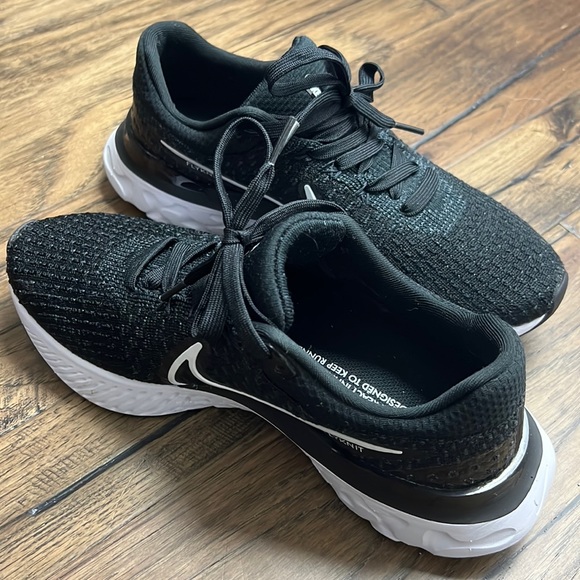 Nike React Infinity Run Flyknit 3 Men's Road Running Shoes - Picture 12 of 16